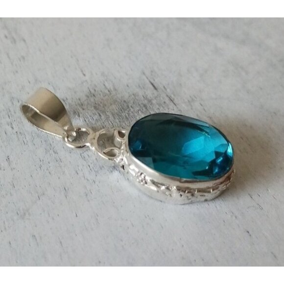 Sterling Silver Pendant Faceted Fx Blue Topaz Quartz Glass - Picture 2 of 13